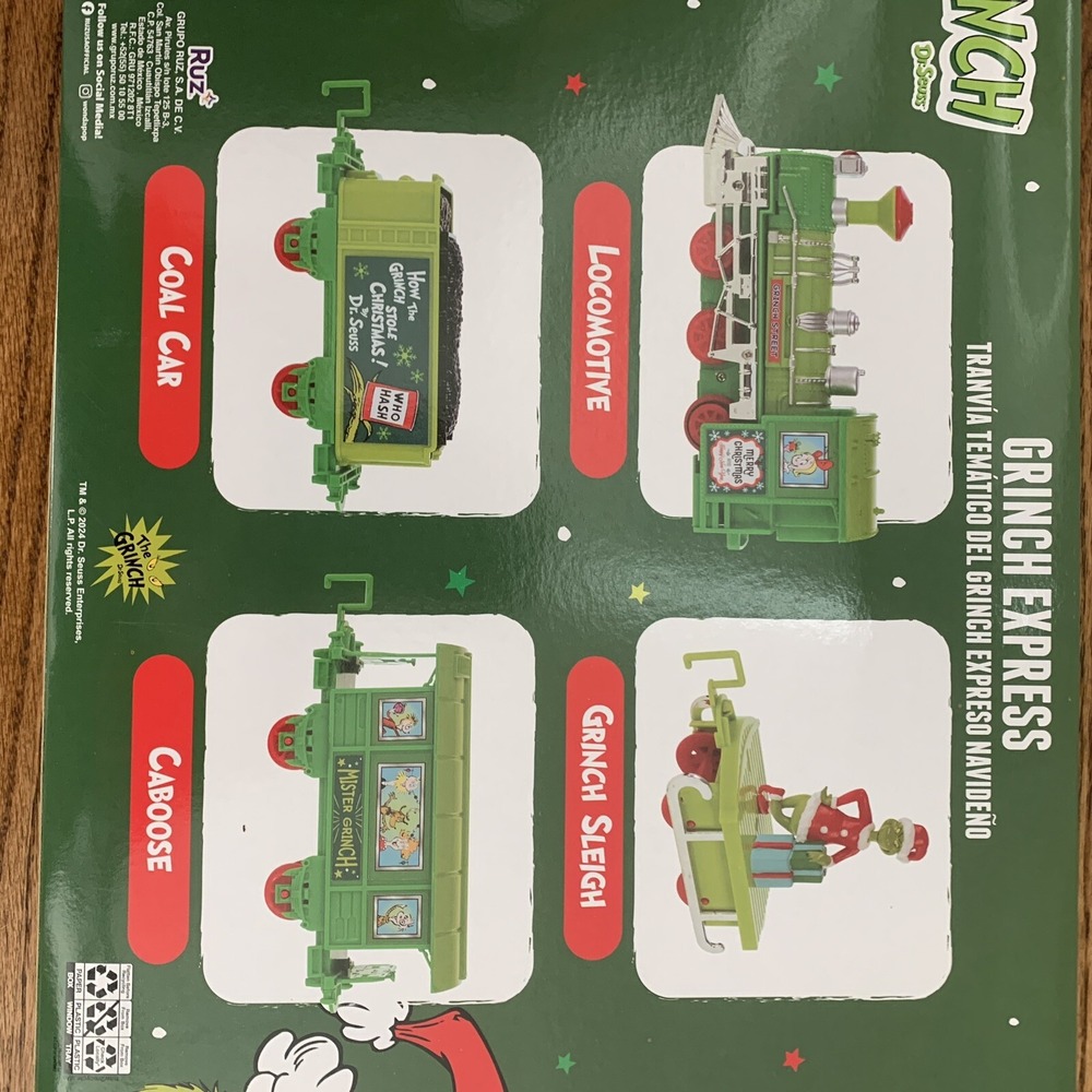 Dr. Seuss The Grinch Christmas Holiday Express Play 12-Piece Train Set - Picture 3 of 9